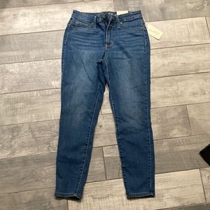 Universal Thread Jegging
